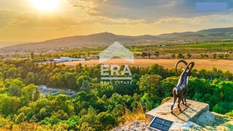 Продава се Тристаен апартамент в Айтос - 105 кв.м за 487 €/кв.м - Снимка #1