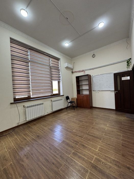 Чорсу. Версаль .Сдаётся офис с доступом 24/7. 20-22м2