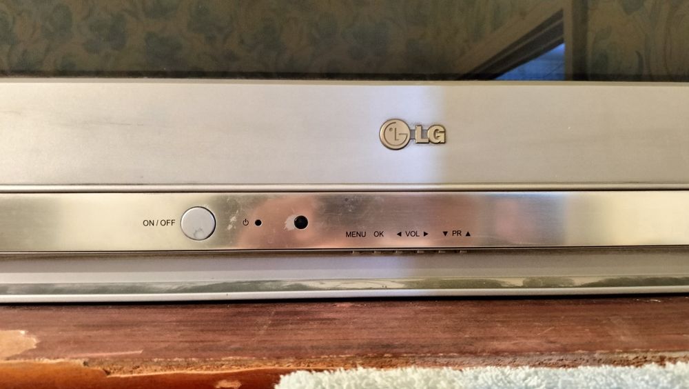 Телевизор продам