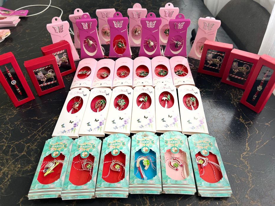 Mărțișoare diferite modele