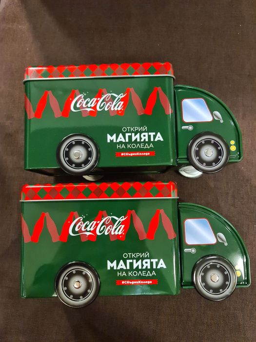 Coca Cola метални камиони 2 броя