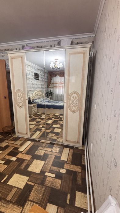 Продам спальный гарнитур