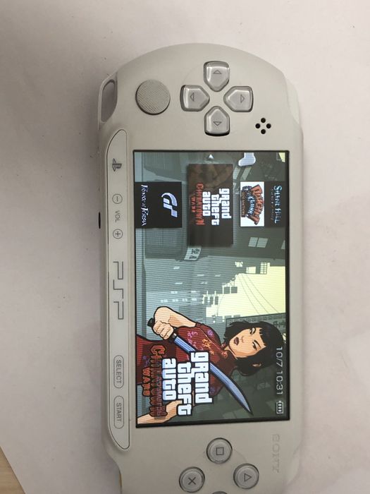 Продажа или обмен PSP E1008 прошитая