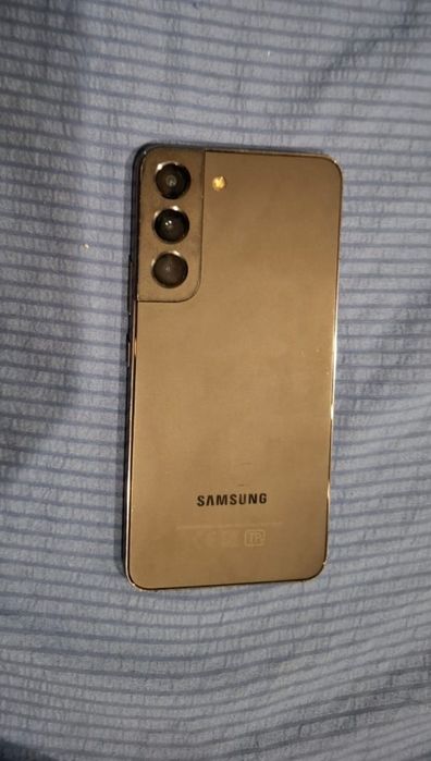 Samsung s22 256.