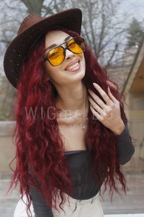 Дълга обемна чуплива тъмночервена перука Елина