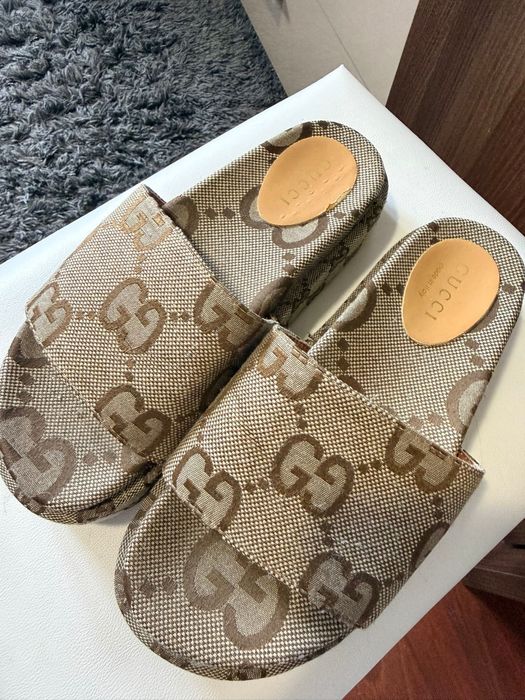 Papuci gucci de plaja