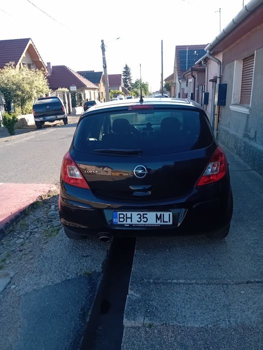 Vînd sau schimb opel corsa 1.4,fabricație 2011!