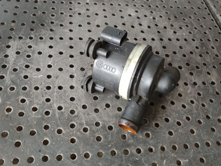 pompa auxiliara apa 2.0 tdi cah cag audi q5 a4 b8 a6 c6 4f  03l965561a