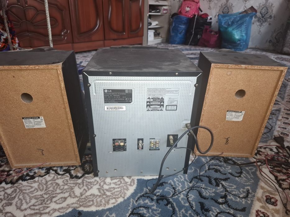 Muzikalniy sentir sotiladi