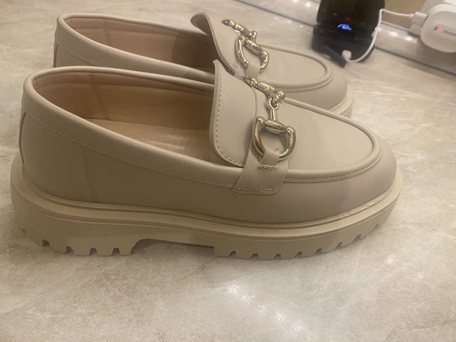 Pantofi femei looferi 37 noi