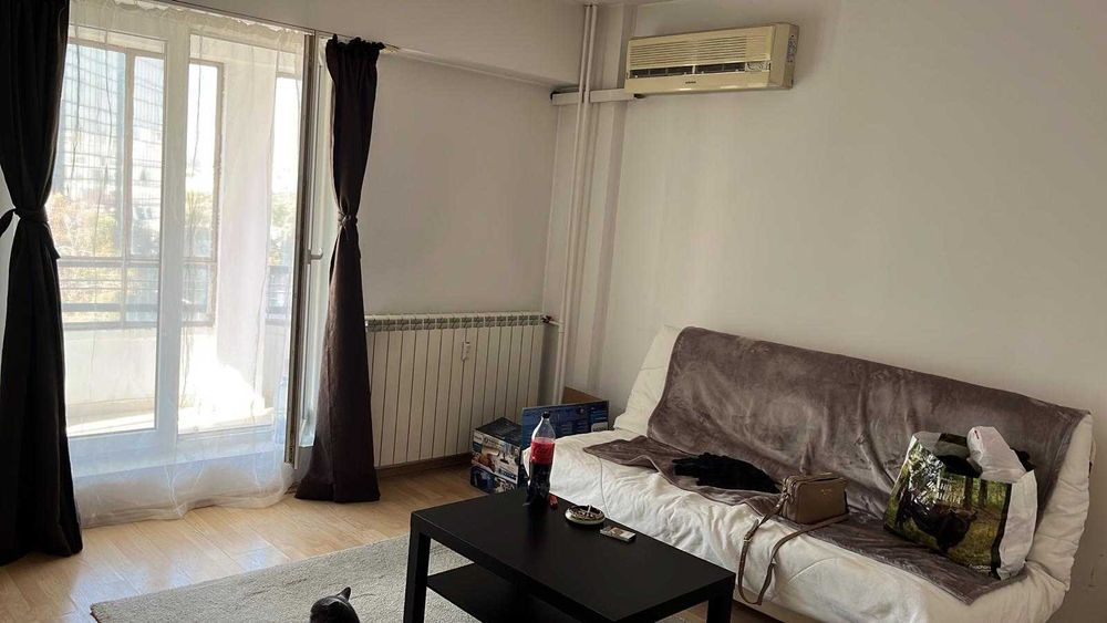 Garsoniera Calea Calarasilor, bloc mixt