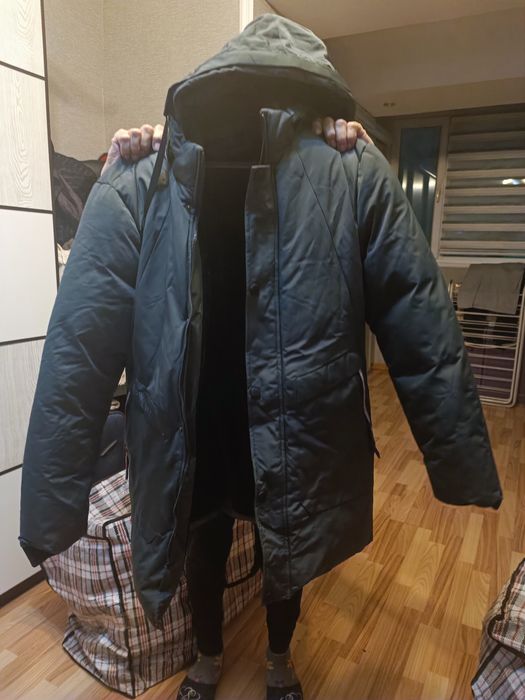 Продам зимнюю куртки для девочек и мальчиков