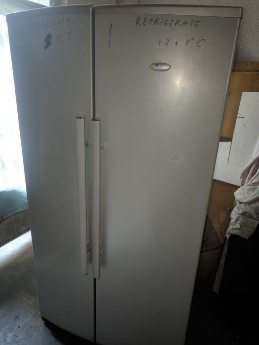 Frigider Whirlpool