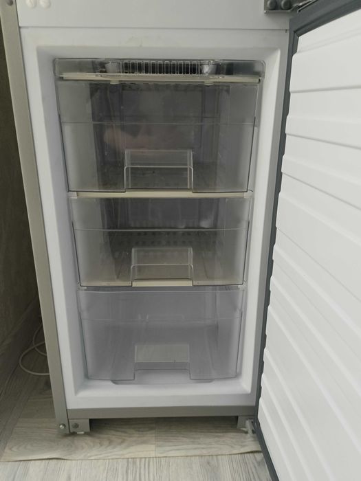 Холодильник продам