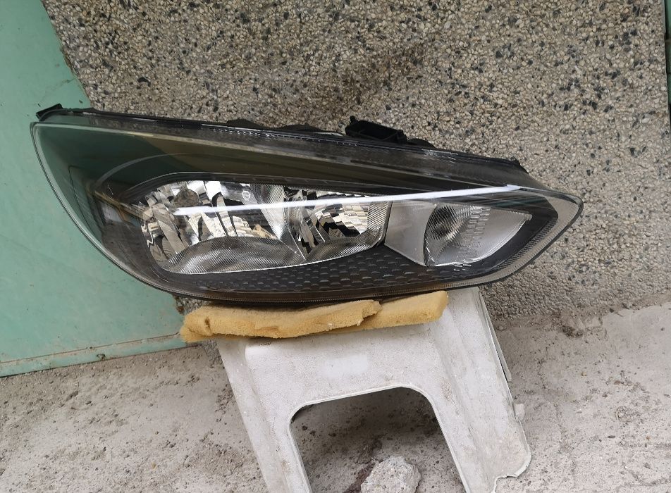 Оригинален фар Форд Фокус Ford Focus