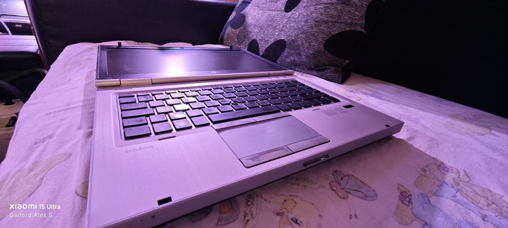 Hp Elitebook 8460p 8gb i5 256ssd ofice/multimedia