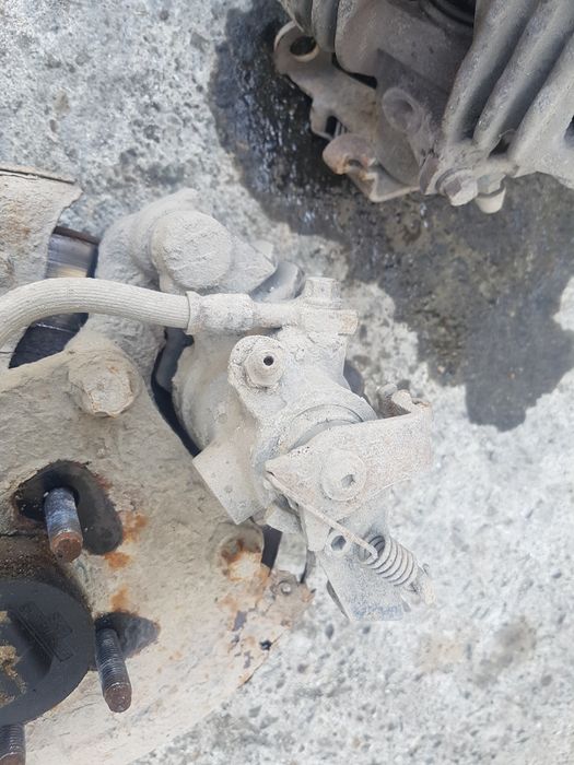 Бензинова помпа за опел зафира 1.8 125кс