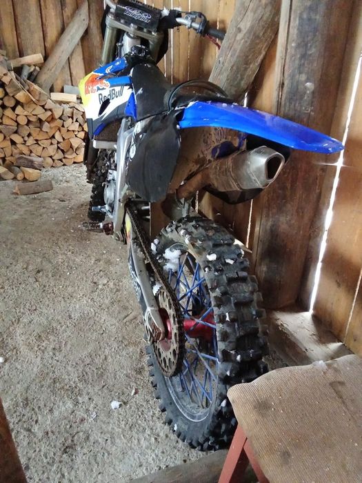 Vând sau schimb cu un scuter Cross Yamaha motor de 500cm