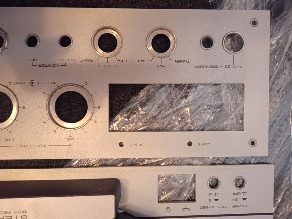 Masca frontala magnetofon Rostov 105L
