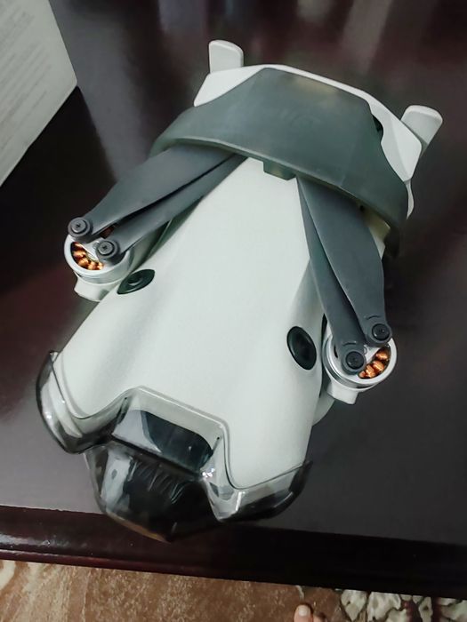 Dji mini 4 pro,la cutie cu toate accesoriile