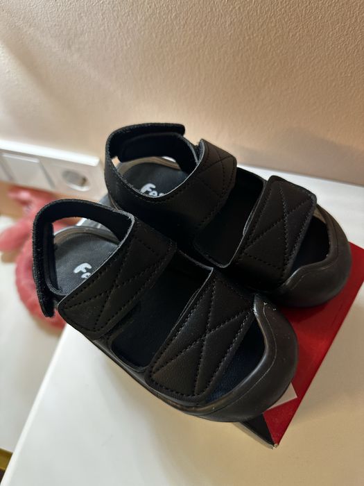 Продам сандали детские