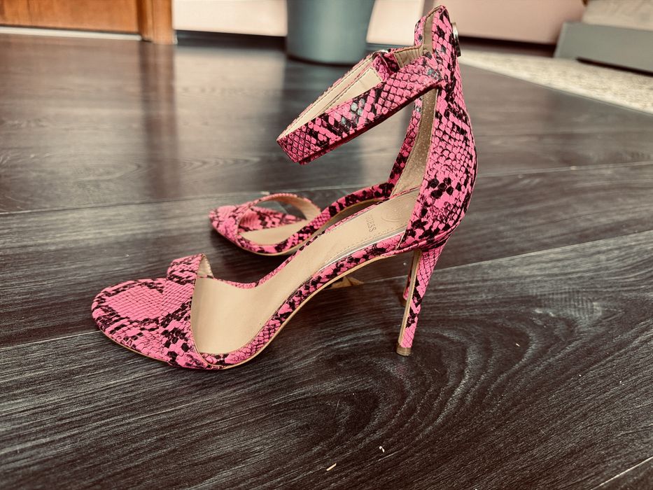 Дамски сандали GUESS Kahlua Pink Snake Print Sandals