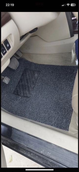 Полики в машину/ Көлікке арналған төсеніштер