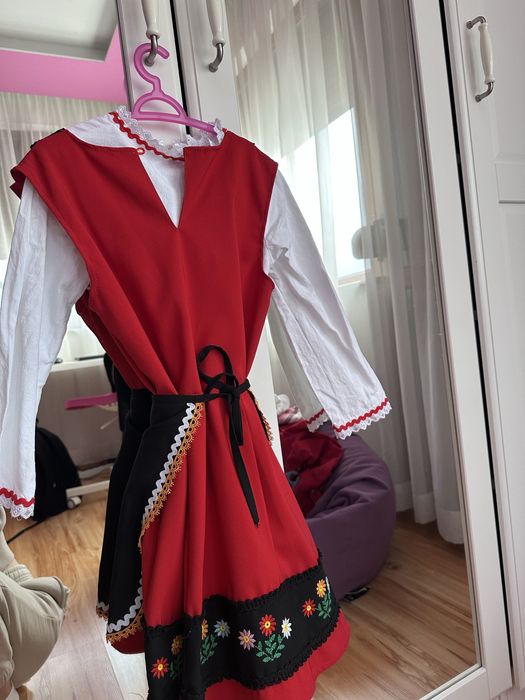 Детска носия за момиче