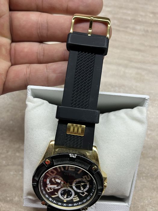 Guess мъжки часовник