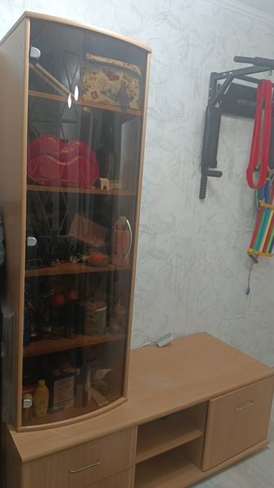 Вместительная тумба