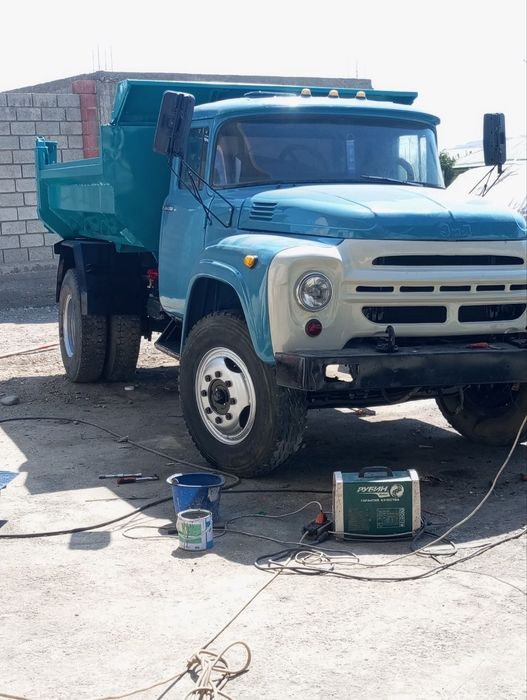 Zil moskoviskiy sotiladi