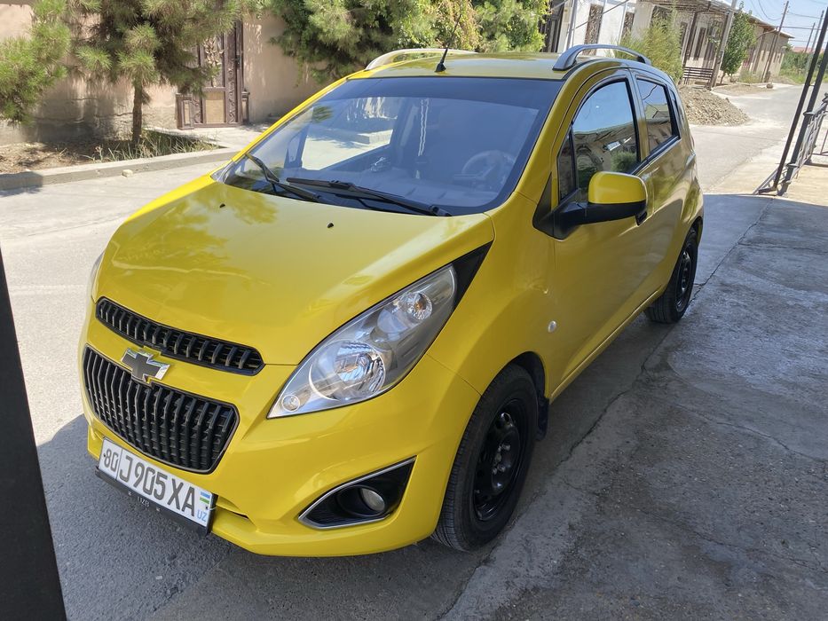 Chevrolet spark sotiladi