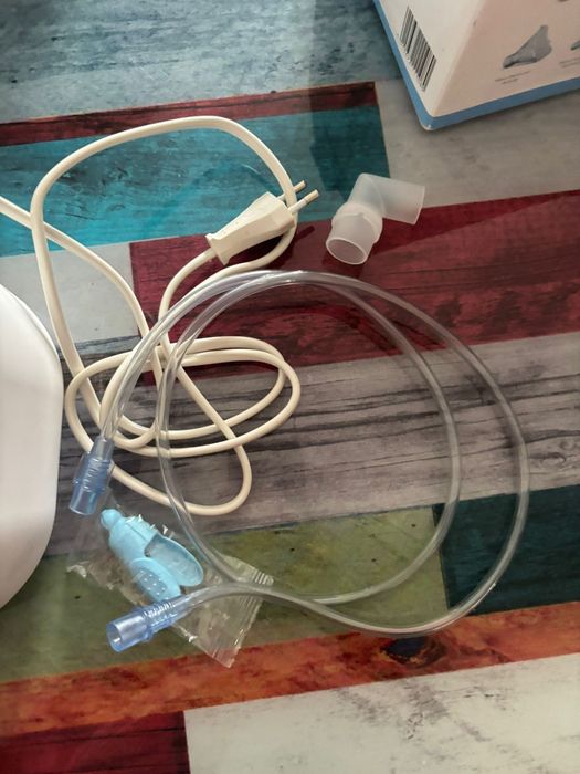 Aparat aerosol cu compresor Omron c101