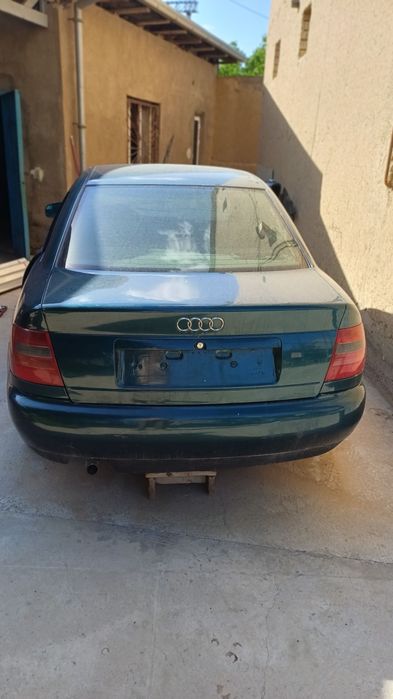 Srochna prodayotsa AUDI  a4B5