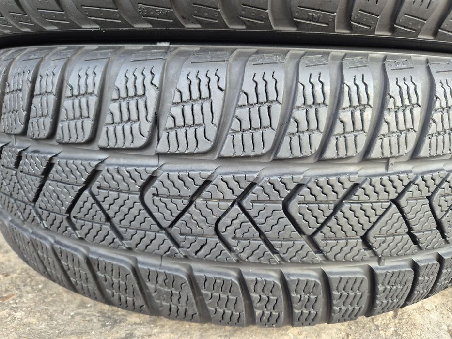 205 60 16 Anvelope de iarnă Pirelli