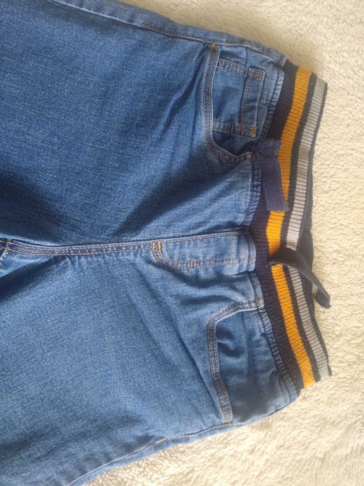 Blugi de la LG Waikiki, cu căptușeală,copii 6-8 ani