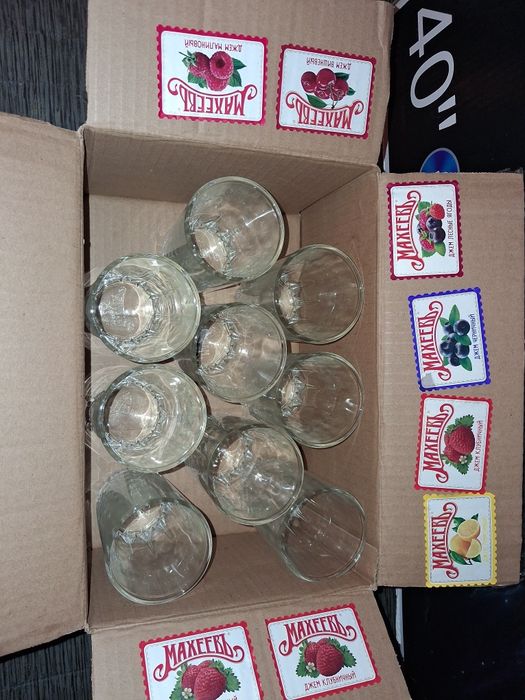 Продам стаканы 9 штук.