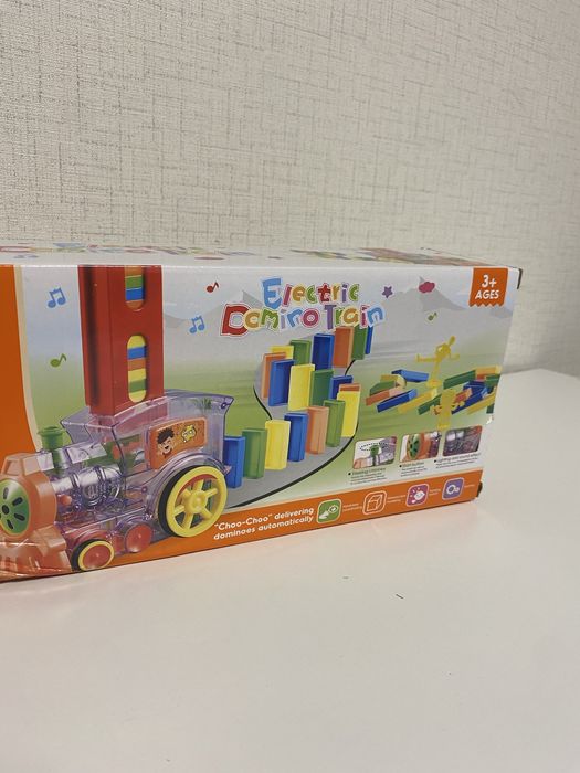 Самоподреждащо се домино - влак, влакче с музика