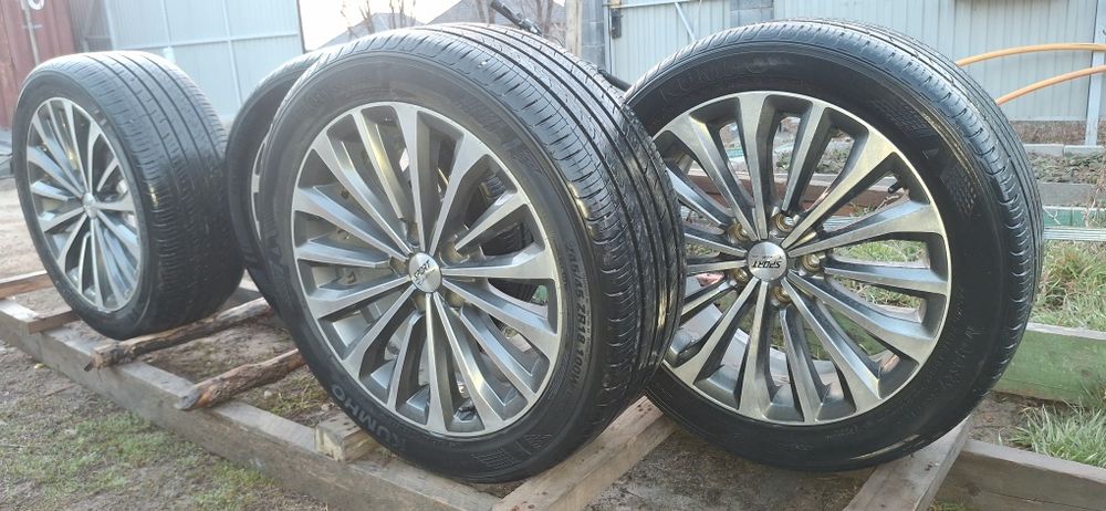 Продам диски с резиной