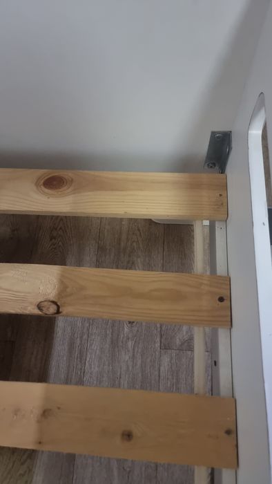Продам детскую кроватку 160*80
