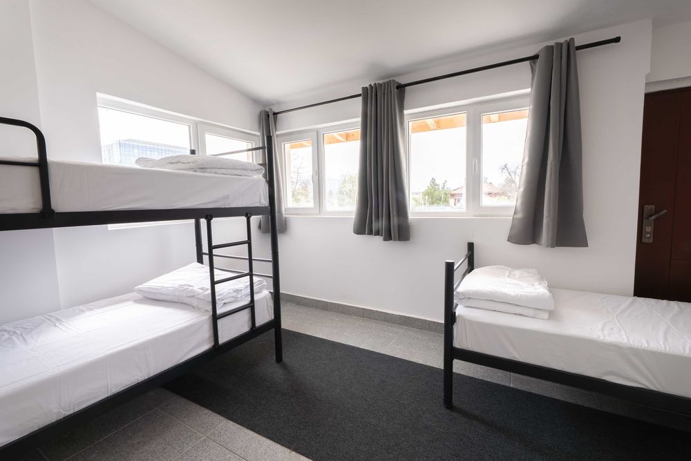 Дава се под наем Двустаен апартамент в София, Княжево - 15 кв.м за 248.88 € - Снимка #2