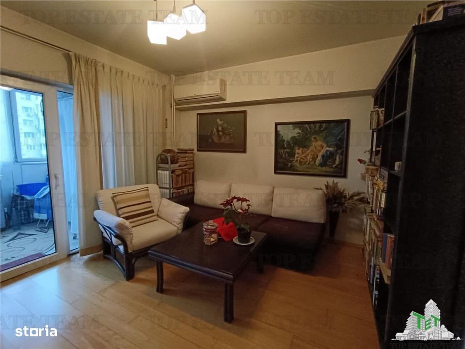 Vanzare apartament  3 camere Piata Victoriei- Titulescu