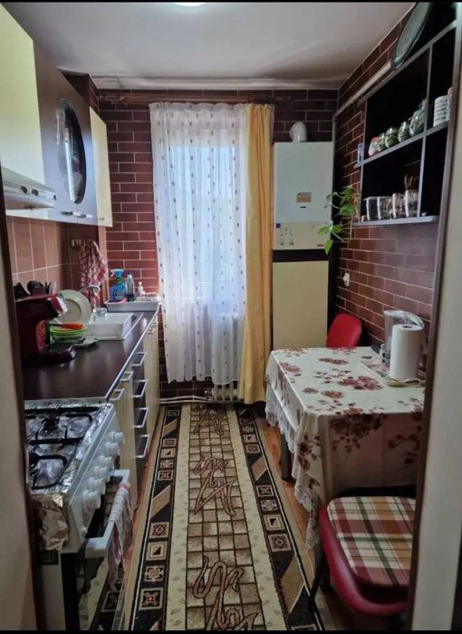 Vand apartament, 2 camere,Hunedoara