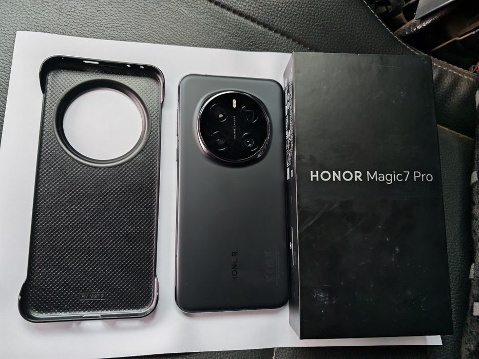 Honor magic 7 pro/12-512/, като нов, комплект.