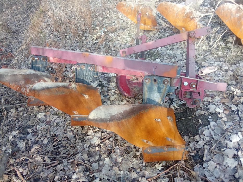 Yumz traktor sotilad