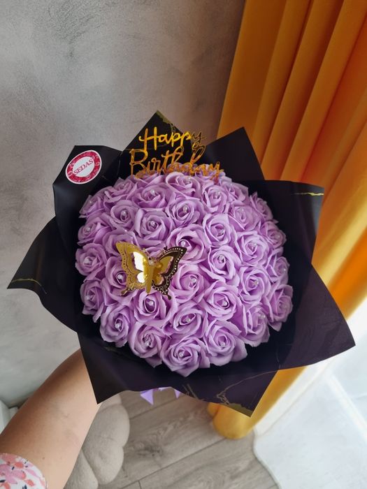 Buchet 37 trandafiri de săpun