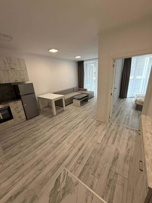 Дава се под наем Двустаен апартамент в София, Банишора - 64 кв.м за 698.19 € - Снимка #2