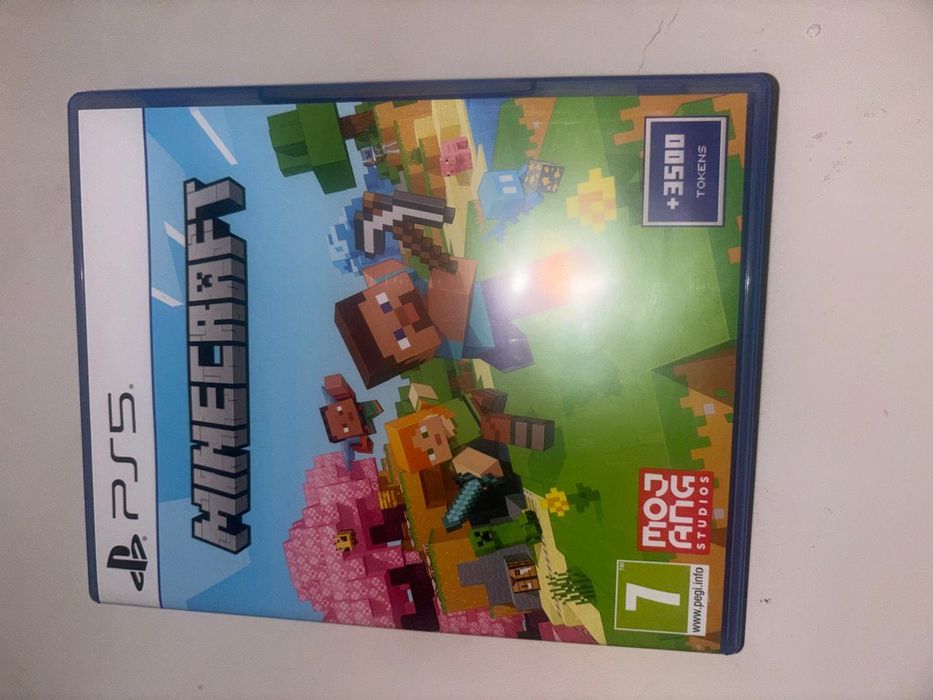 Продам игры совсем новые , пару раз сыграл