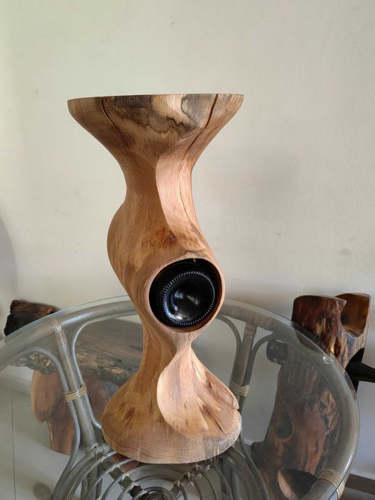 Арт помощна масичка