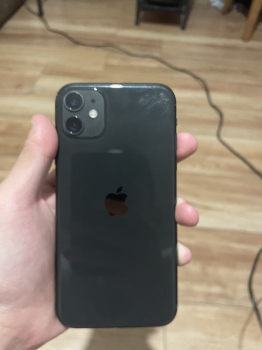 Айфон 11 128гб  84% акб